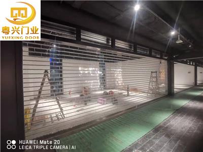 水晶卷簾門的作用和技術(shù)發(fā)展